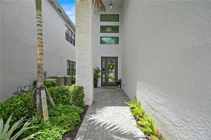 20281 Fair Oak Ln, Estero, Florida 33928