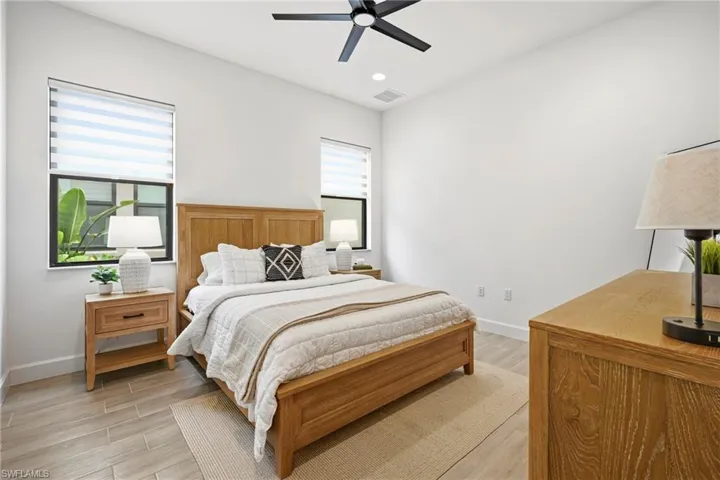 20281 Fair Oak Ln, Estero, Florida 33928