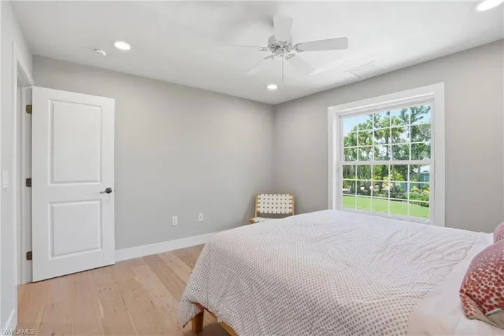 1538  Wilton  LN, Sanibel, FL 33957