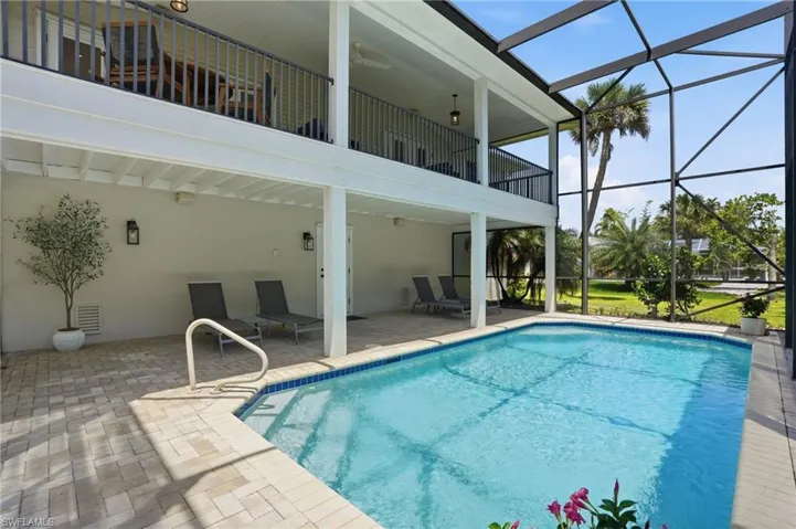 1538  Wilton  LN, Sanibel, FL 33957