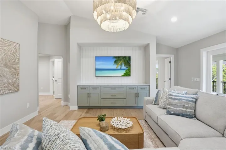 1538  Wilton  LN, Sanibel, FL 33957