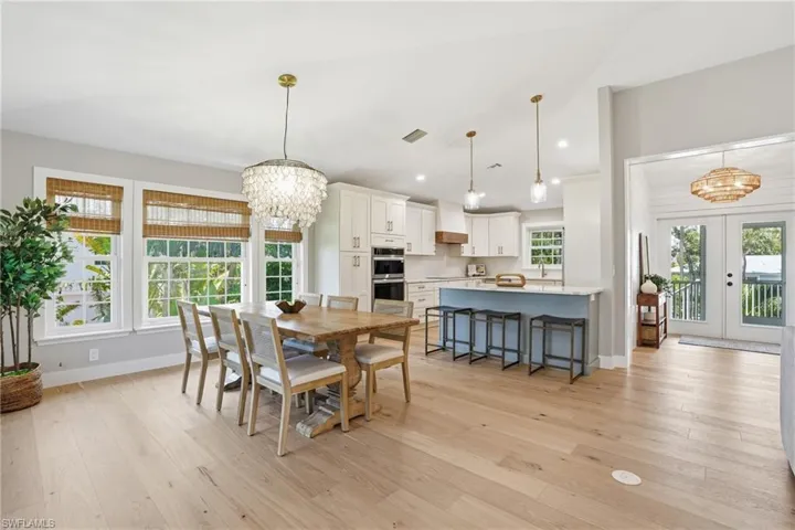 1538  Wilton  LN, Sanibel, FL 33957