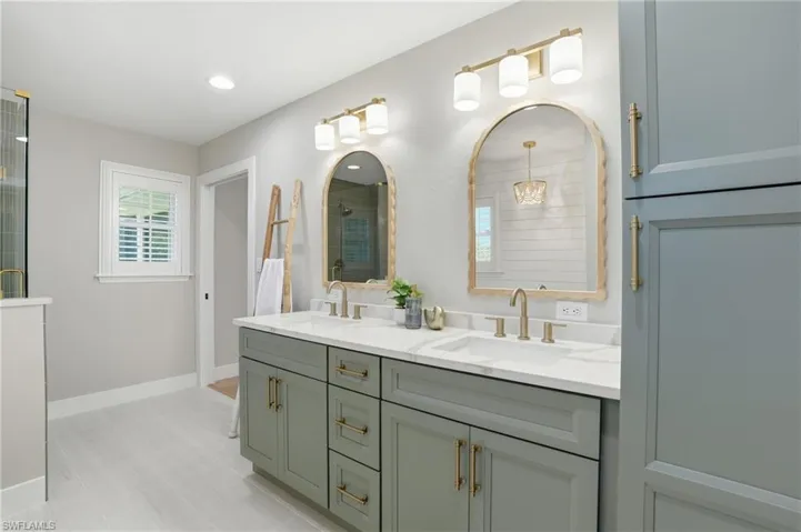 1538  Wilton  LN, Sanibel, FL 33957