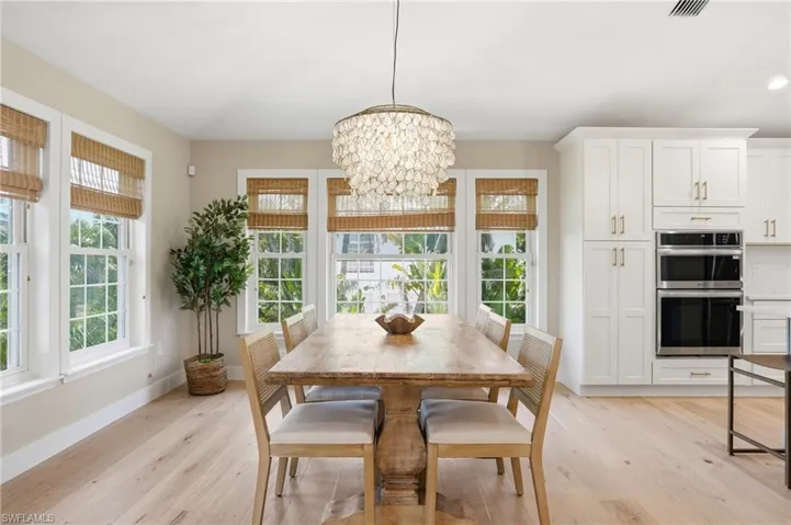 1538  Wilton  LN, Sanibel, FL 33957
