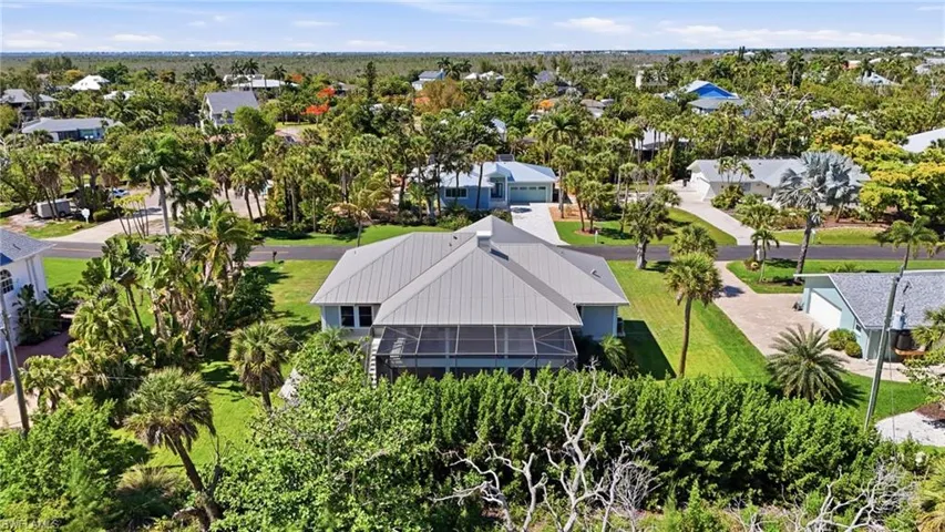 1538  Wilton  LN, Sanibel, FL 33957