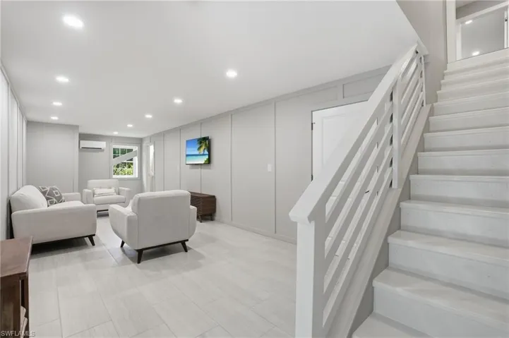 1538  Wilton  LN, Sanibel, FL 33957