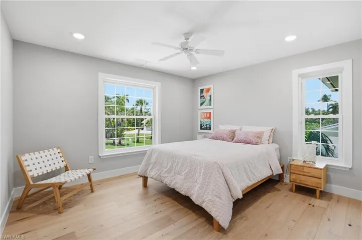 1538  Wilton  LN, Sanibel, FL 33957