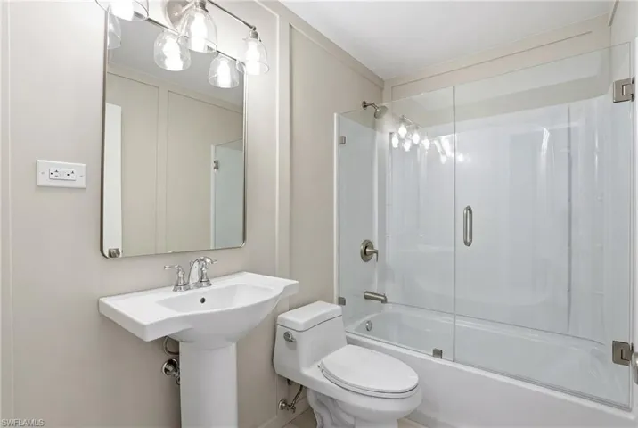 1538  Wilton  LN, Sanibel, FL 33957