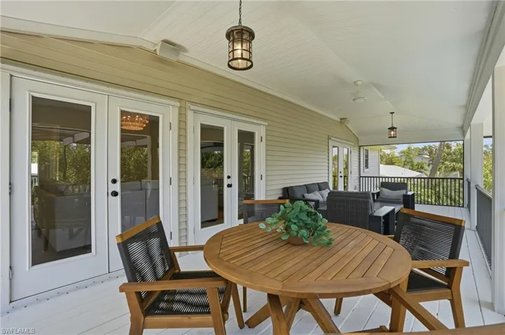 1538  Wilton  LN, Sanibel, FL 33957