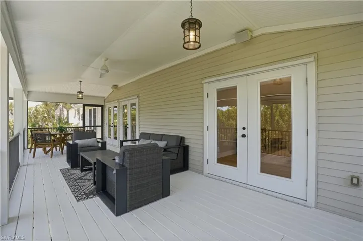 1538  Wilton  LN, Sanibel, FL 33957