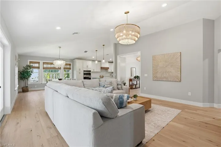 1538  Wilton  LN, Sanibel, FL 33957