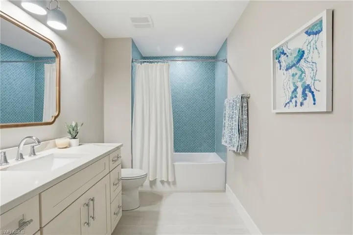 1538  Wilton  LN, Sanibel, FL 33957