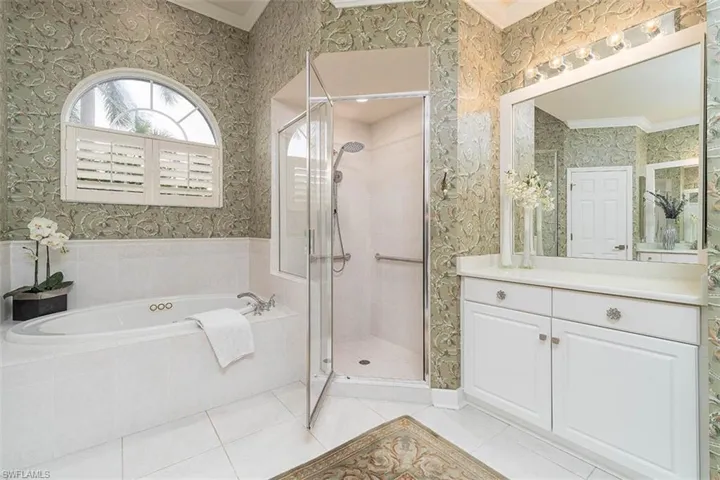 Grand_Master_Bath