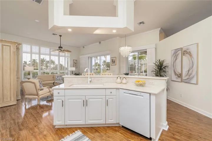 Open_Kitchen_to_Family_Room
