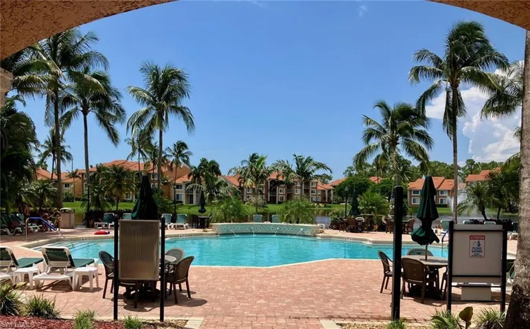 1185 Wildwood Lakes Blvd 205, Naples, Florida 34104