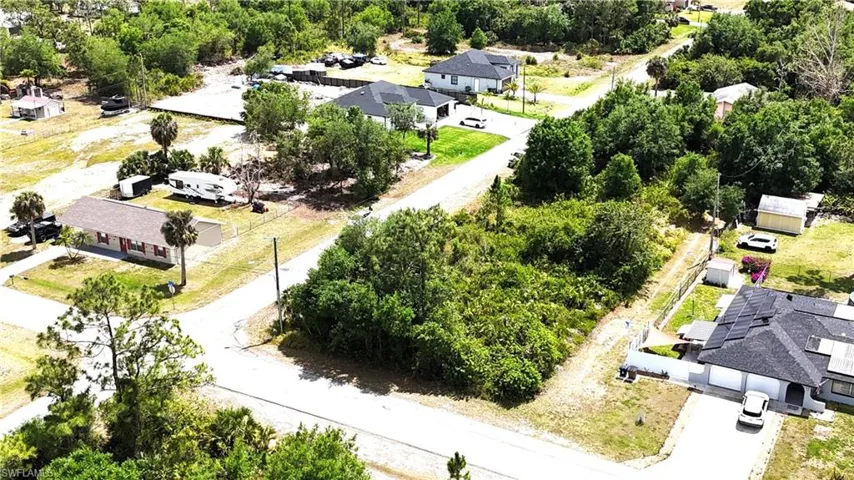 Bird's eye view with a residential view