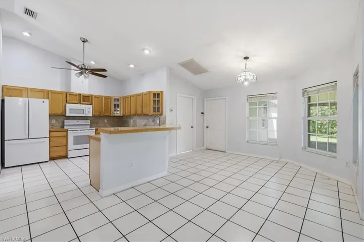4530  Springview  CIR, Labelle, FL 33935