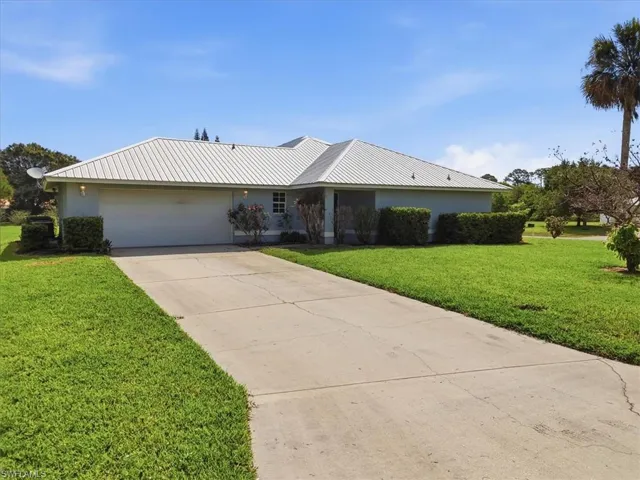 4530  Springview  CIR, Labelle, FL 33935