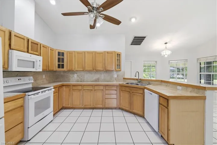 4530  Springview  CIR, Labelle, FL 33935