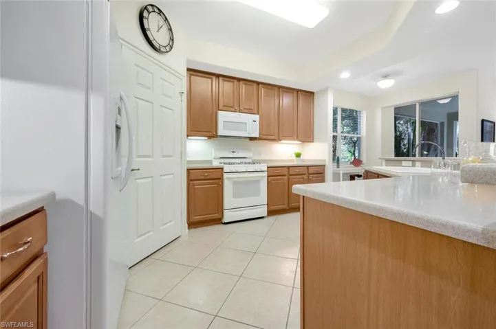 1760 Tarpon Bay DR S # 101, NAPLES FL 34119