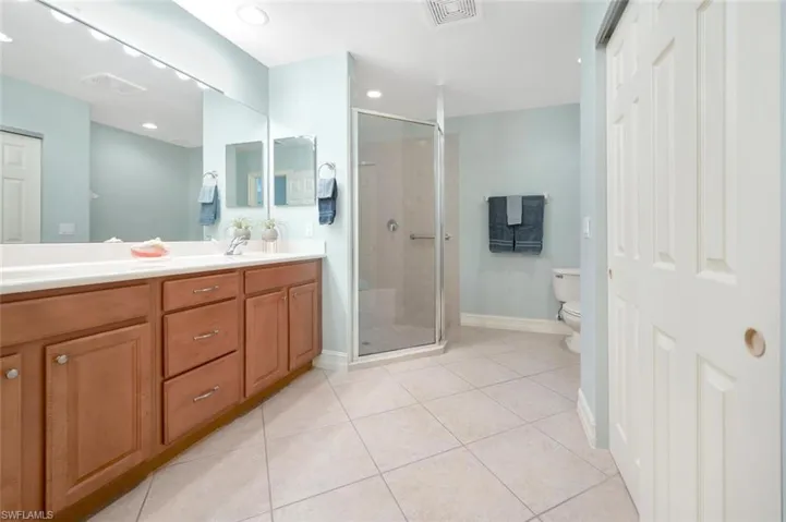 1760 Tarpon Bay DR S # 101, NAPLES FL 34119