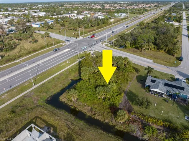 This prime Englewood location offers convenient access to Winchester Blvd and S McCall Rd (FL-776), providing easy north–south travel and direct routes west to Manasota Key and Stump Pass Beach State Park.