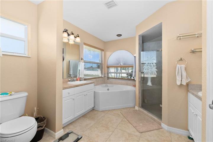 2533 NW 22nd PL, CAPE CORAL FL 33993