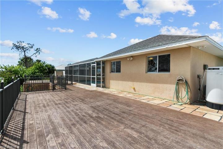 2533 NW 22nd PL, CAPE CORAL FL 33993