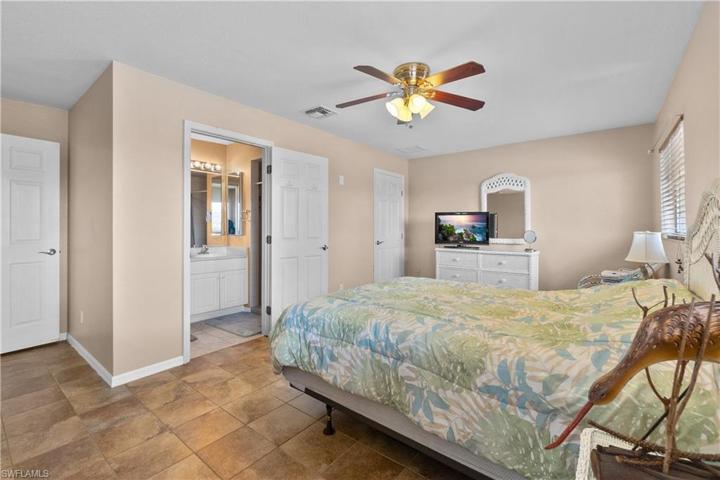 2533 NW 22nd PL, CAPE CORAL FL 33993