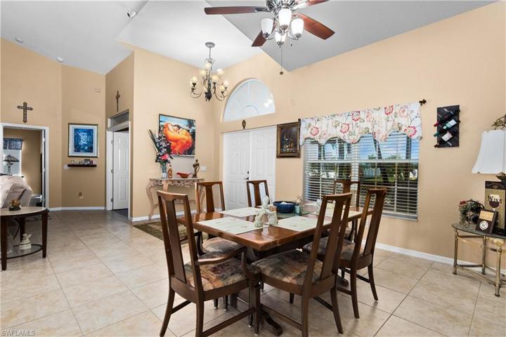 2533 NW 22nd PL, CAPE CORAL FL 33993