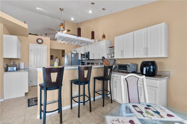 2533 NW 22nd PL, CAPE CORAL FL 33993