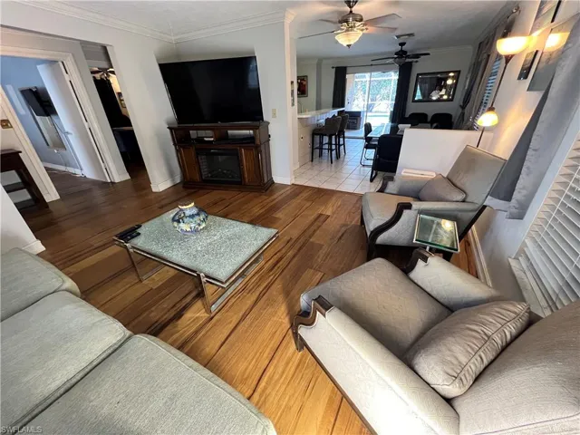 690 95th Ave N, Naples, Florida 34108