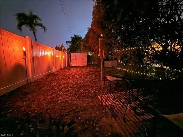 690 95th Ave N, Naples, Florida 34108