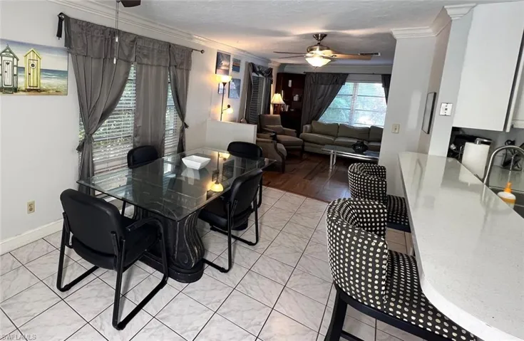 690 95th Ave N, Naples, Florida 34108