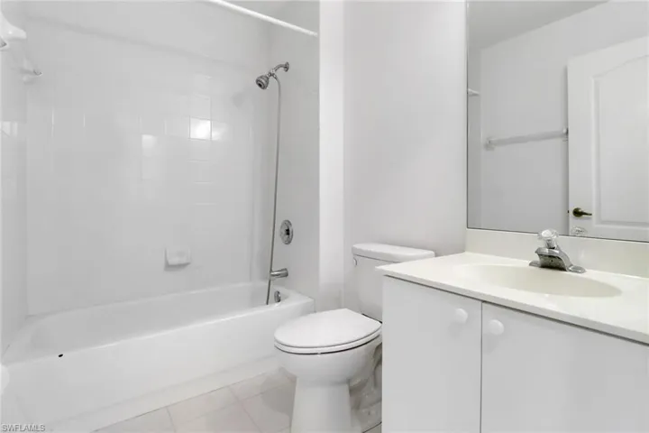 13910  Eagle Ridge Lakes  DR, Fort Myers, FL 33912