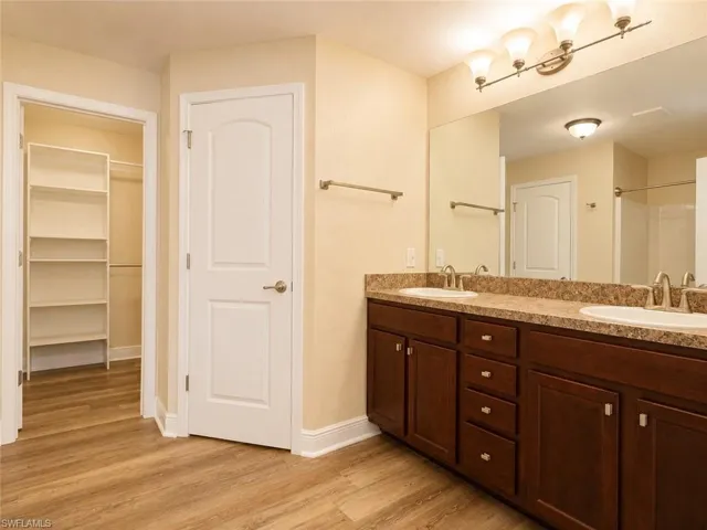 2600 Nw 1st Pl, Cape Coral, Florida 33993