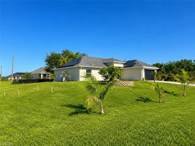 2600 Nw 1st Pl, Cape Coral, Florida 33993