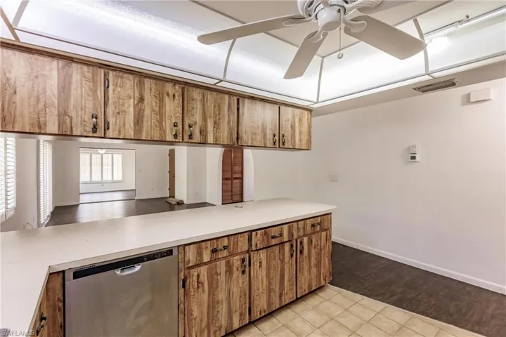 602  105th N AVE, Naples, FL 34108