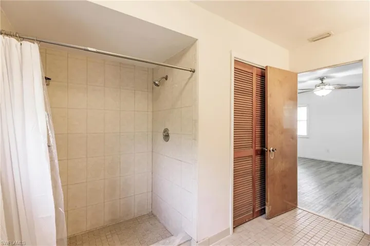 602  105th N AVE, Naples, FL 34108