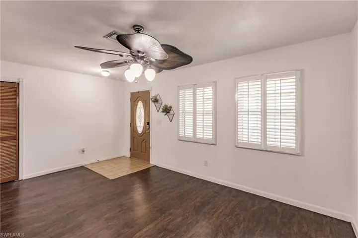 602  105th N AVE, Naples, FL 34108
