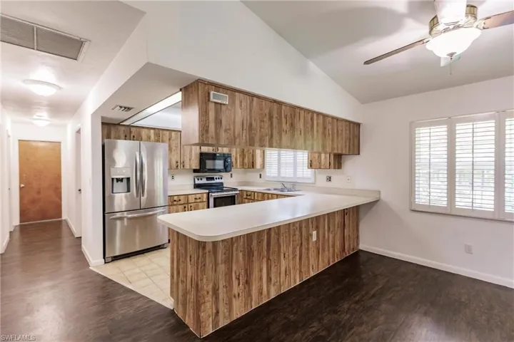 602  105th N AVE, Naples, FL 34108
