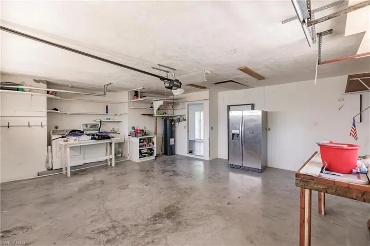 602  105th N AVE, Naples, FL 34108