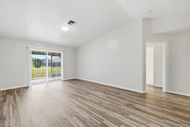 912 Se 6th Ct, Cape Coral, Florida 33990
