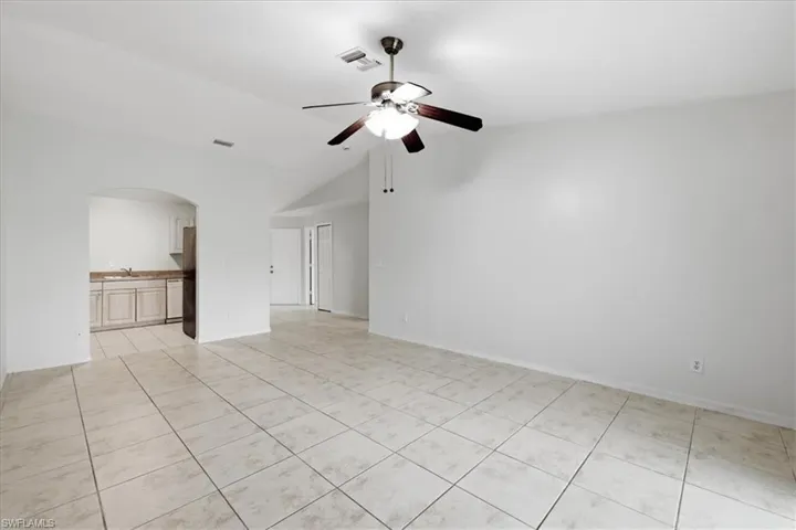 912 Se 6th Ct, Cape Coral, Florida 33990