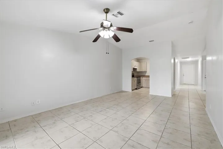 912 Se 6th Ct, Cape Coral, Florida 33990