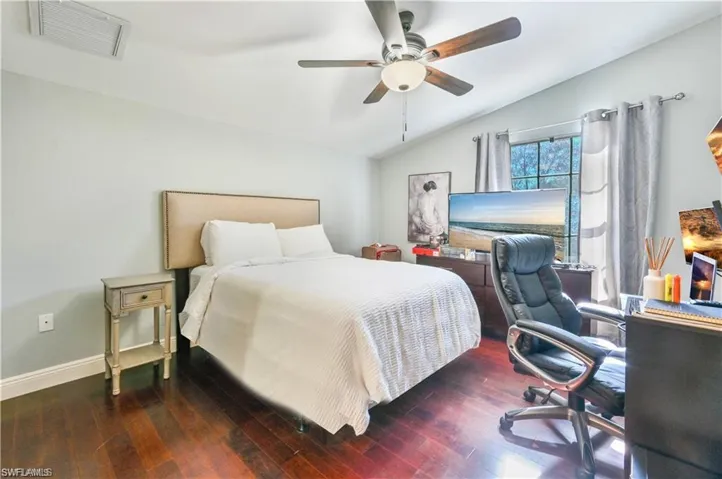 guest suite upstairs