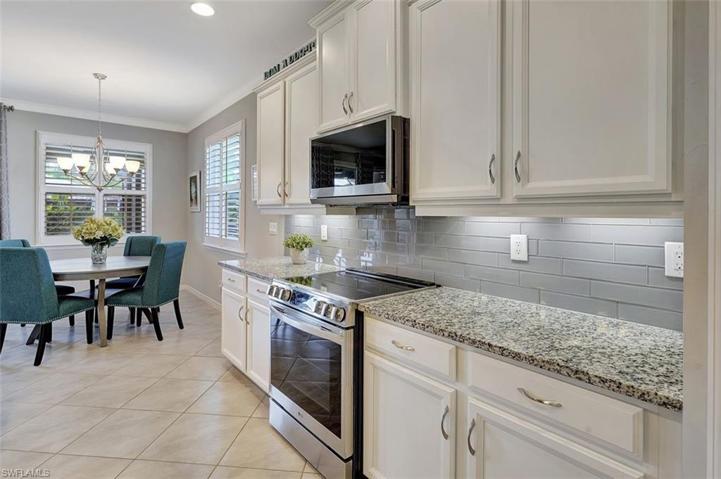 2923  Sunset Pointe  CIR, Cape Coral, FL 33914