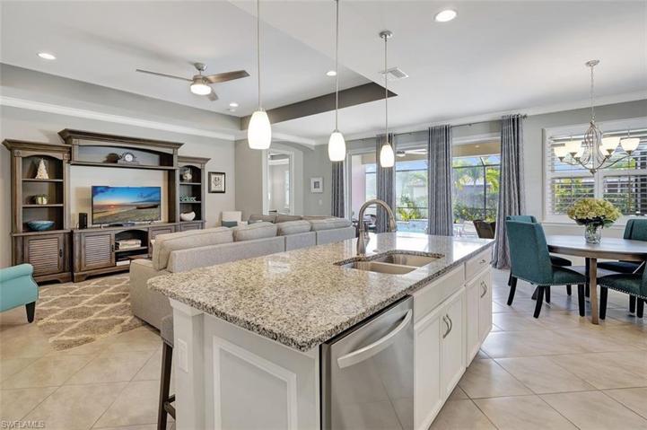 2923  Sunset Pointe  CIR, Cape Coral, FL 33914