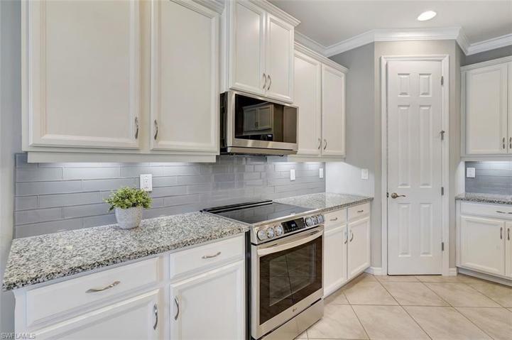 2923  Sunset Pointe  CIR, Cape Coral, FL 33914