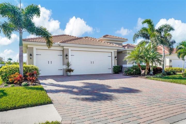 2923  Sunset Pointe  CIR, Cape Coral, FL 33914